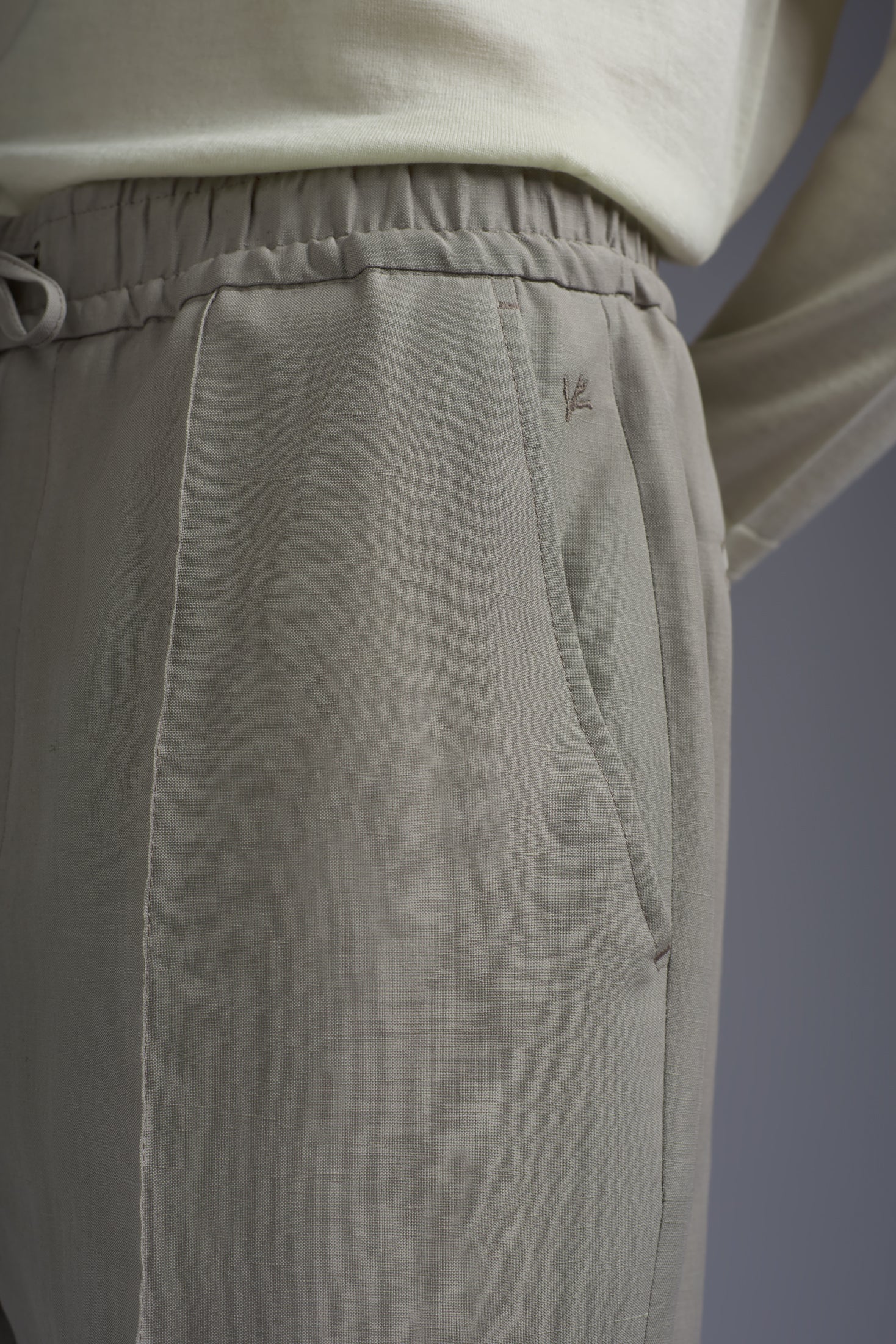 Superlight Wool and Linen Drawstring Pants - Image 3